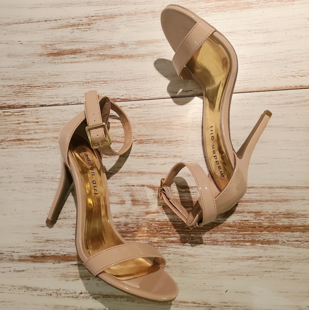 Madden Girl Dafney dress sandal